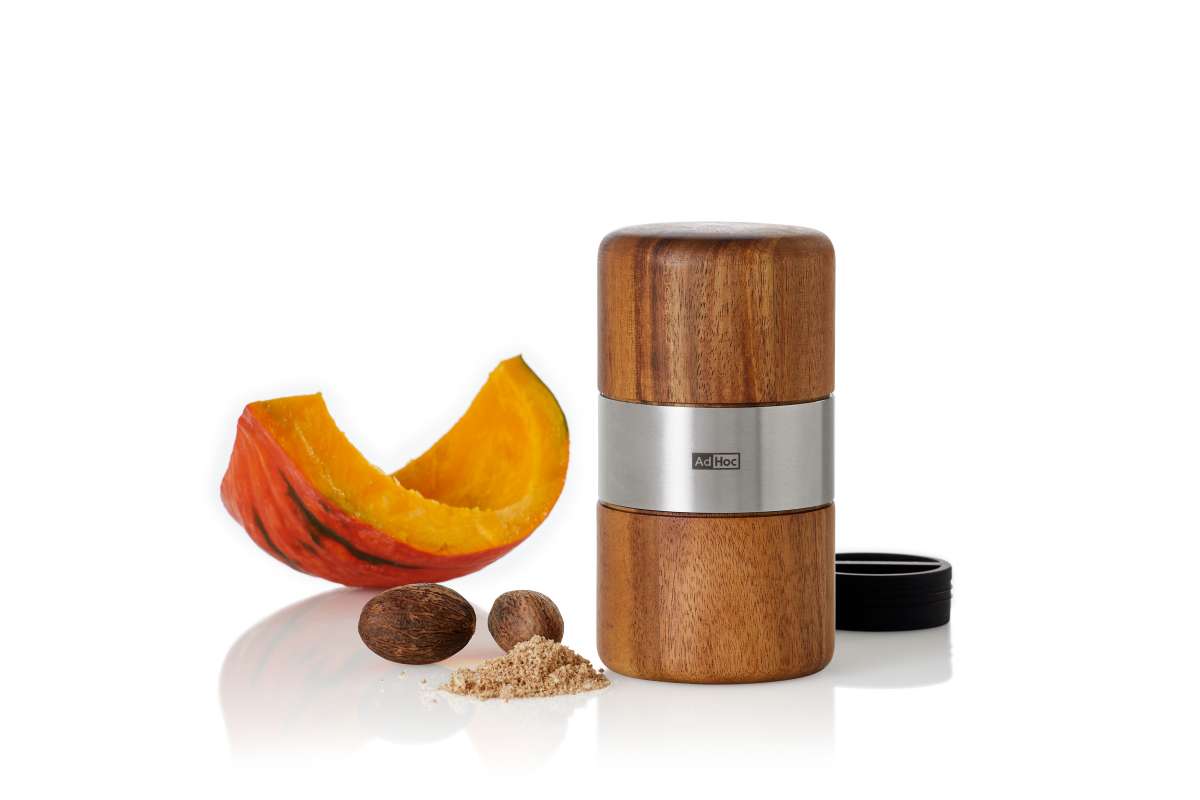 yoqolgan telefon pornosidan shaxsiy fotosurat tatuirovka bilan porno yulduz